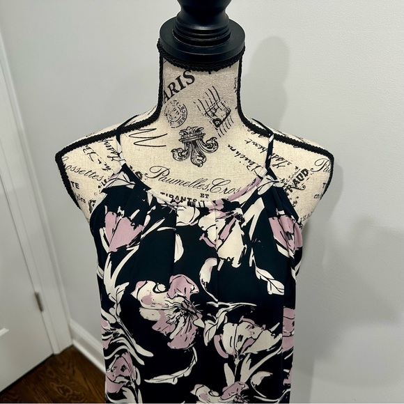 Banana Republic Floral Tank Blouse (Large) - Picture 3 of 7